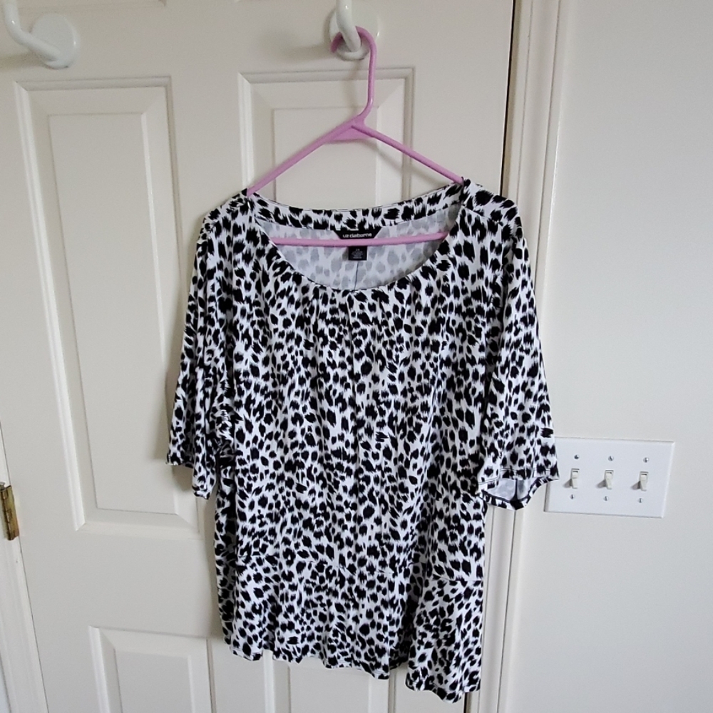 Liz Claiborne Animal Print Top